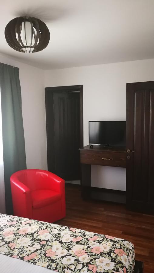Pension Casa Contelui Rîşnov Buitenkant foto